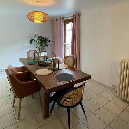 Appartement «La Vie Est Belle» Au Coeur De Sézanne Exterior foto